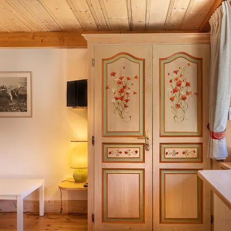 Chalet Mitoyen Reference 36 *